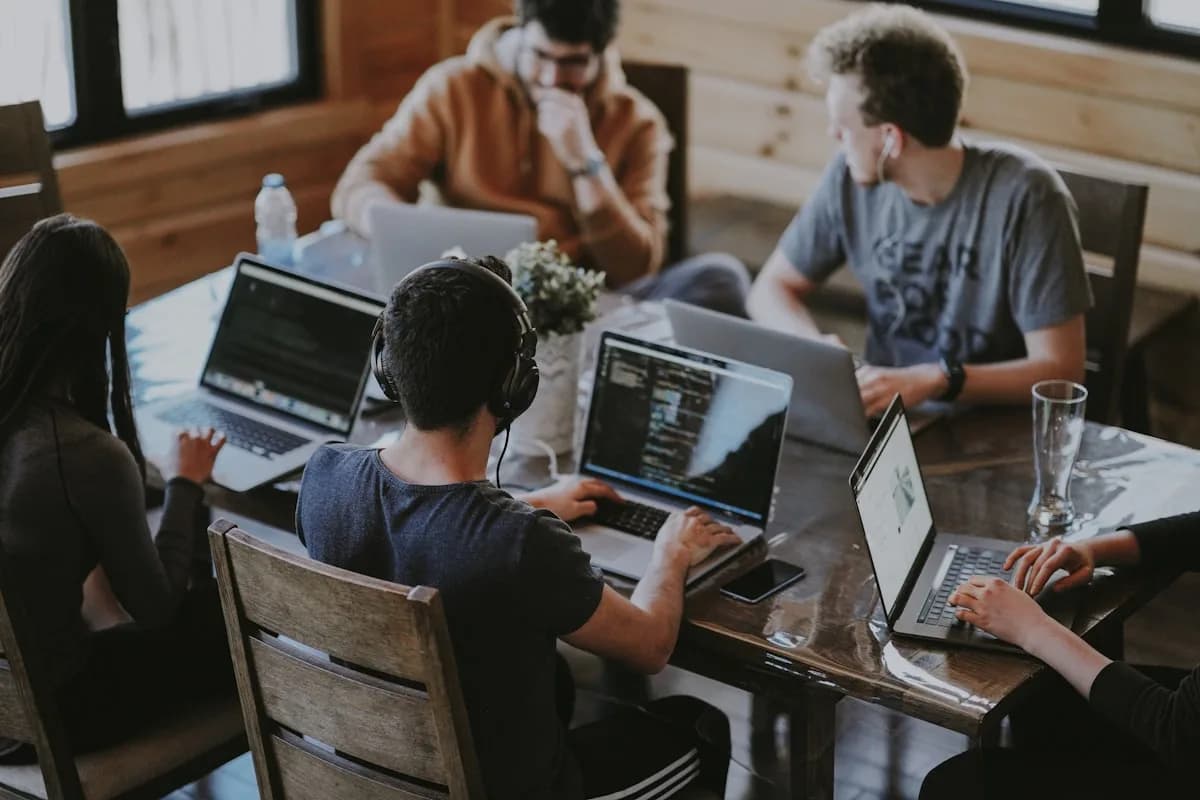Peut-on vraiment former au leadership et aux soft skills à distance ?